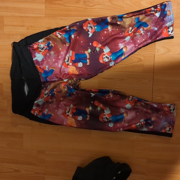 Lotus Leggings Mario Leggings - Picture 1 of 2